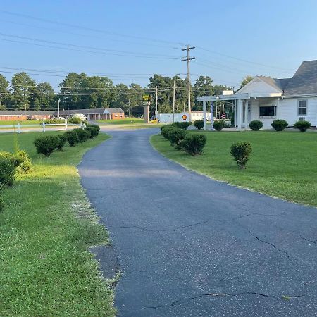 Kenwood Court Motel ウィルソン エクステリア 写真