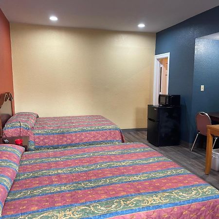 Kenwood Court Motel ウィルソン エクステリア 写真