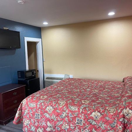 Kenwood Court Motel ウィルソン エクステリア 写真