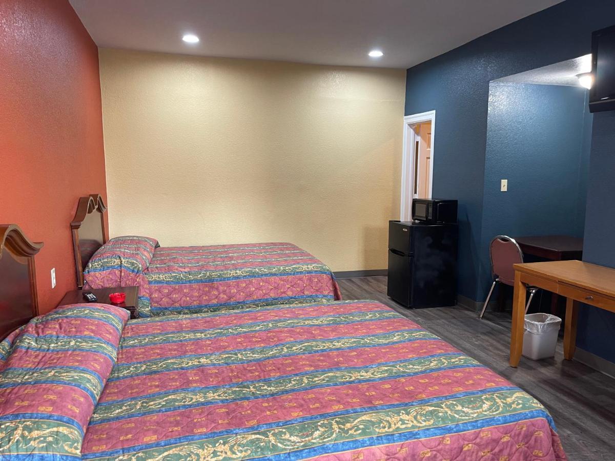 Kenwood Court Motel ウィルソン エクステリア 写真