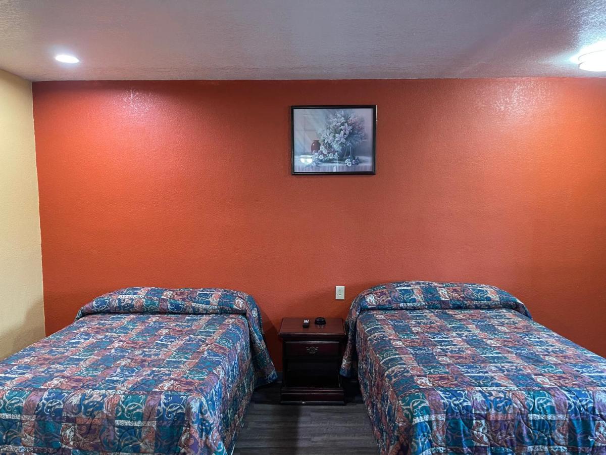 Kenwood Court Motel ウィルソン エクステリア 写真